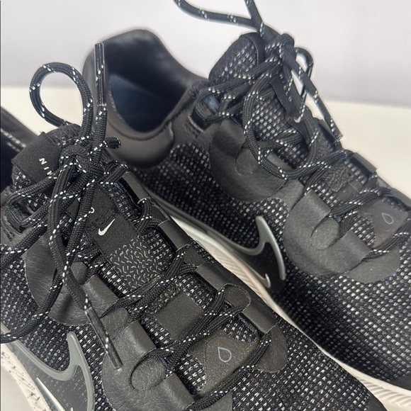 Nike Zoom Winflo 8 Shield Running Trainers Dc3730 Black Iron Grey Size 9.5 - Picture 3 of 13